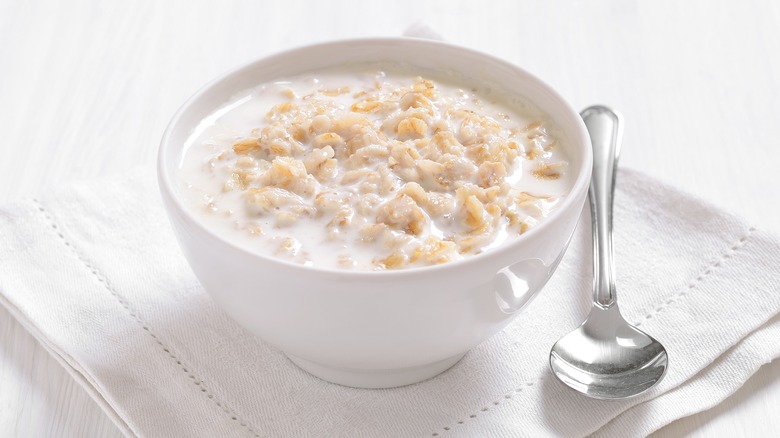A bowl of milky oatmeal.
