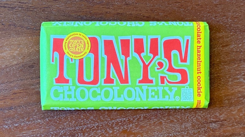 Bar of Tony's Milk Chocolate Hazelnut Cookie