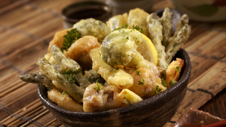 Assorted vegetable tempura