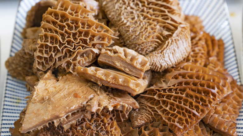 Slices of tripe on a plate