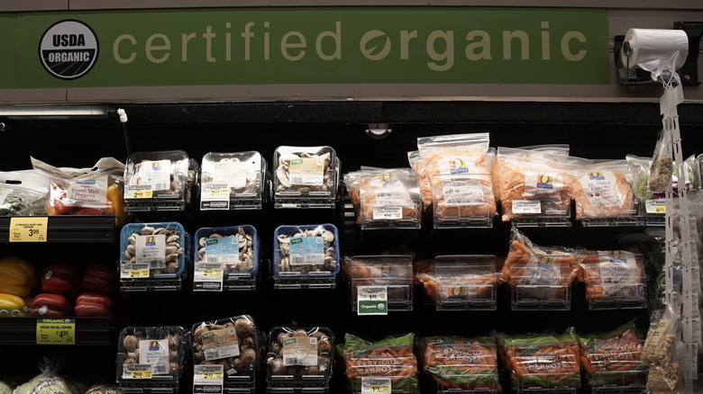 USDA Certified Organic food aisle
