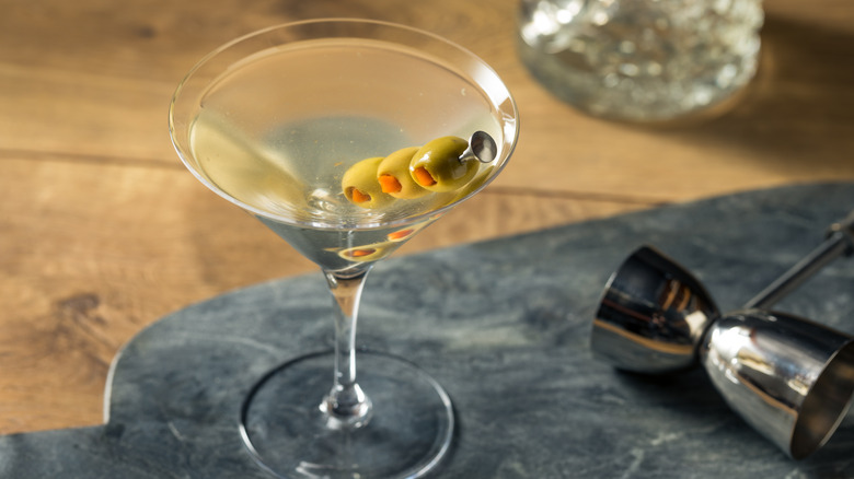 dirty martini with olives