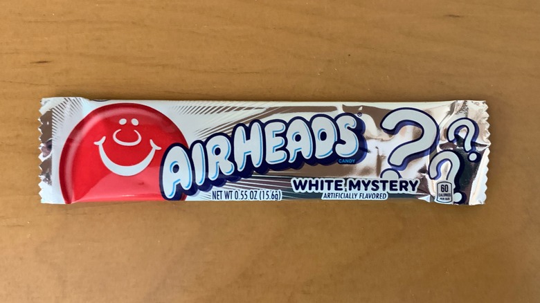 singular White Mystery Airhead