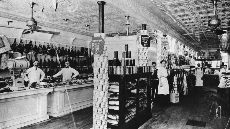 Kroger store interior circa 1910s