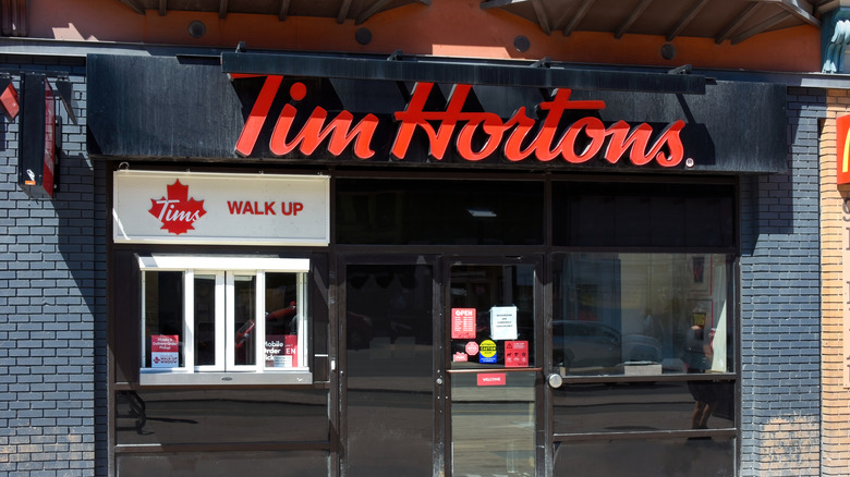 Tim Hortons exterior