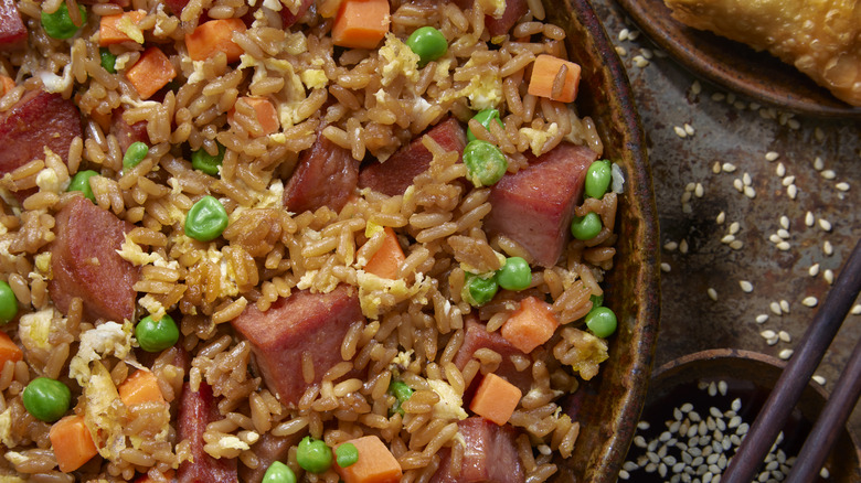 Fried rice with meat and veggies