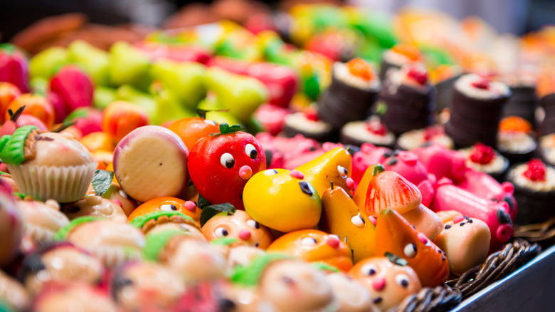 Marzipan fruits