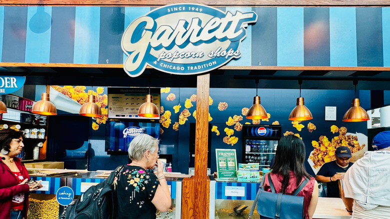 Garrett popcorn storefront with shoppers