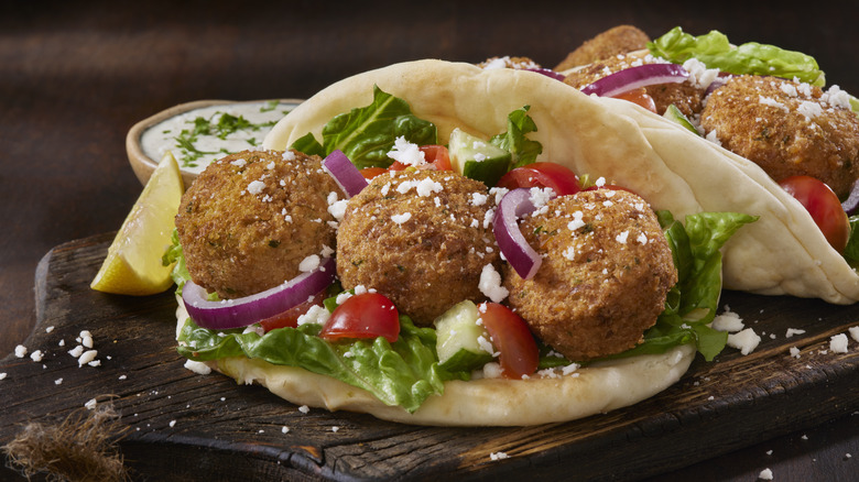 Falafel Pita with vegetables and feta