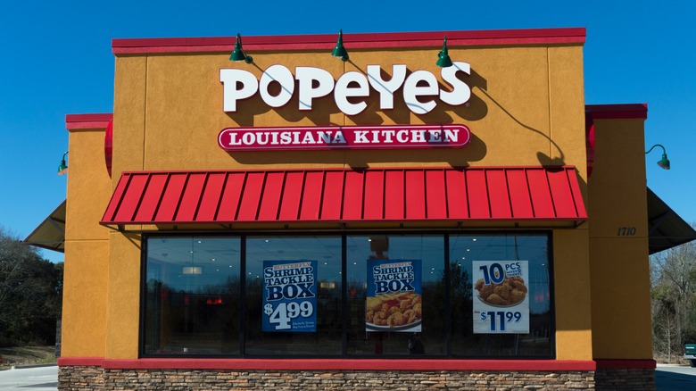 Popeyes restaurant facade