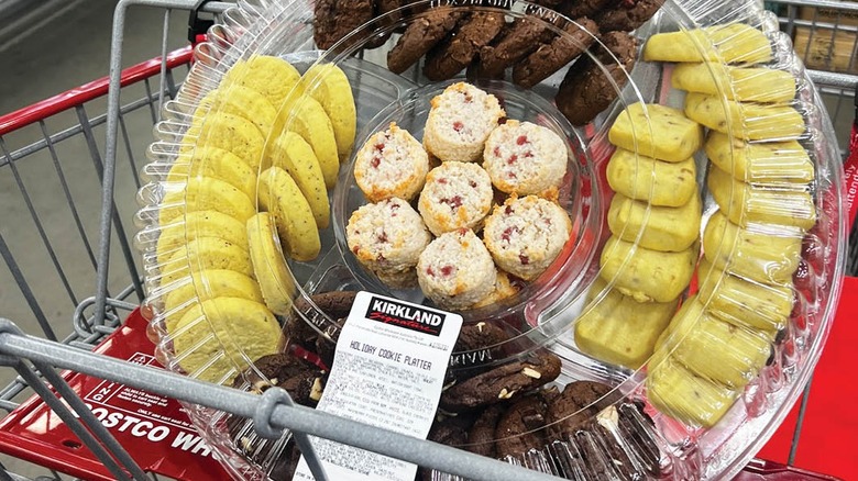 Costco holiday cookie platter