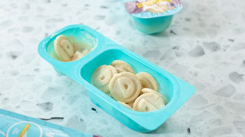 vanilla cookie and frosting Dunkaroos