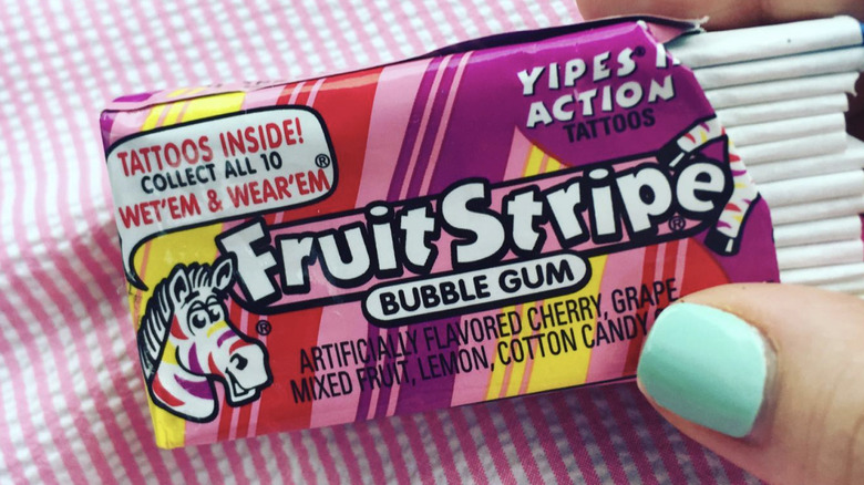 Fruit Stripe Gum package