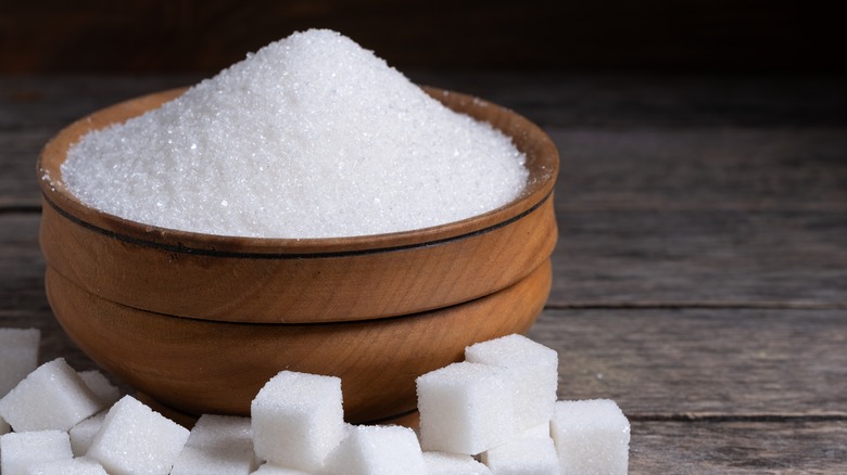 bowls of sugar and cubes