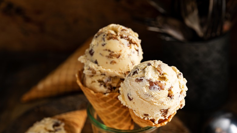 butter pecan ice cream in waffle cones