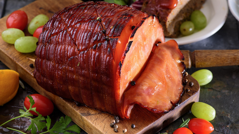 Honey glazed sliced ham