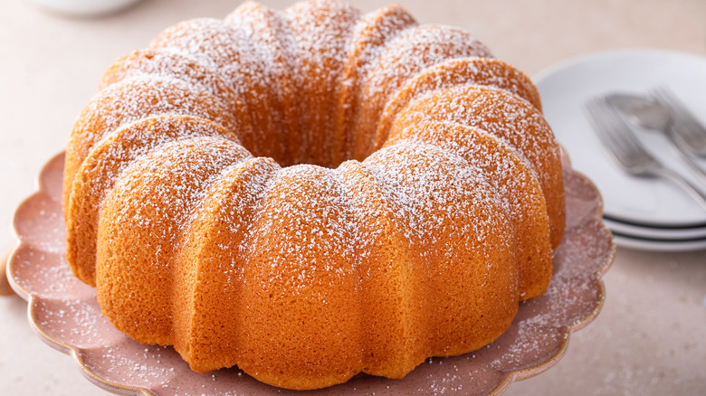 Bundt cake with powdered sugar