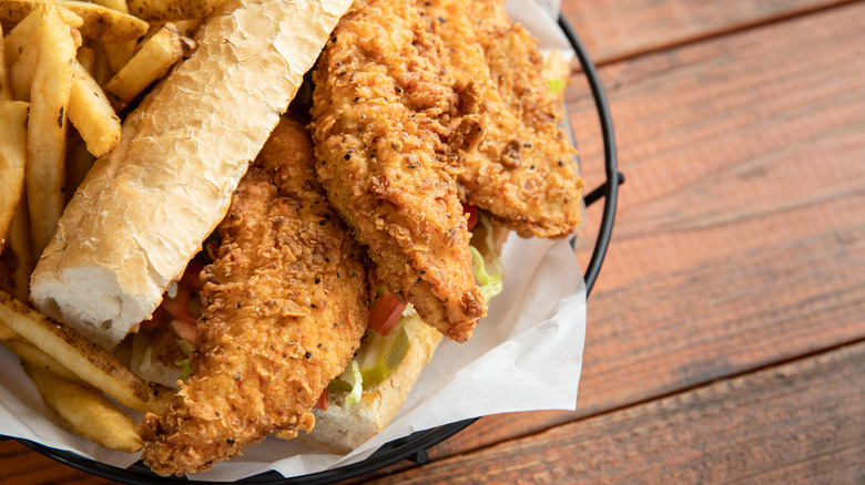 Breaded fish in a bun 