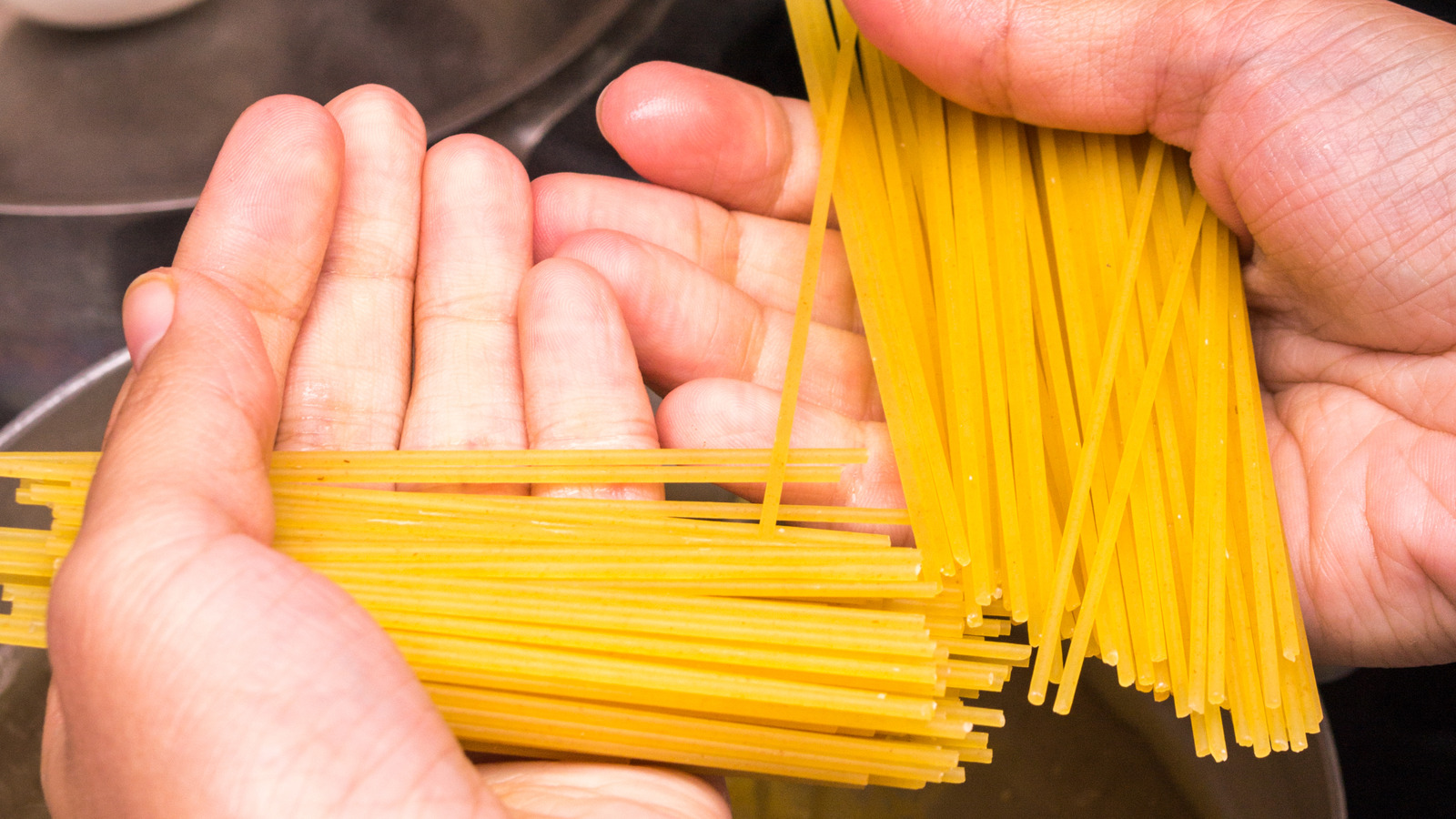 Why Many Italian Chefs Would Never Break Spaghetti