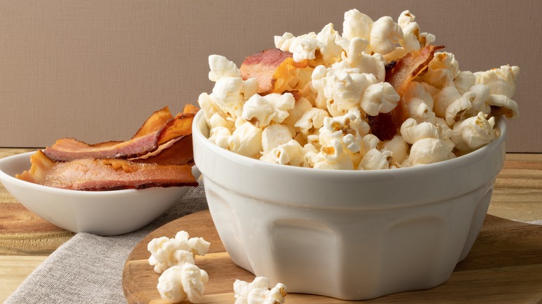 bacon popcorn