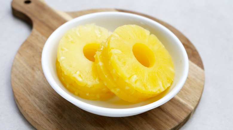 Bowl of canned pineapple rings