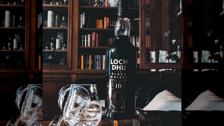 Loch Dhu bottle and glass